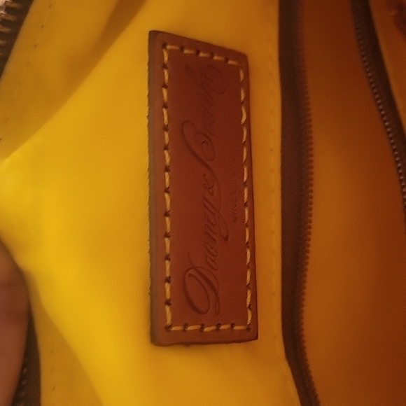 Purse (Never Used) outside of packaging. - Picture 3 of 4